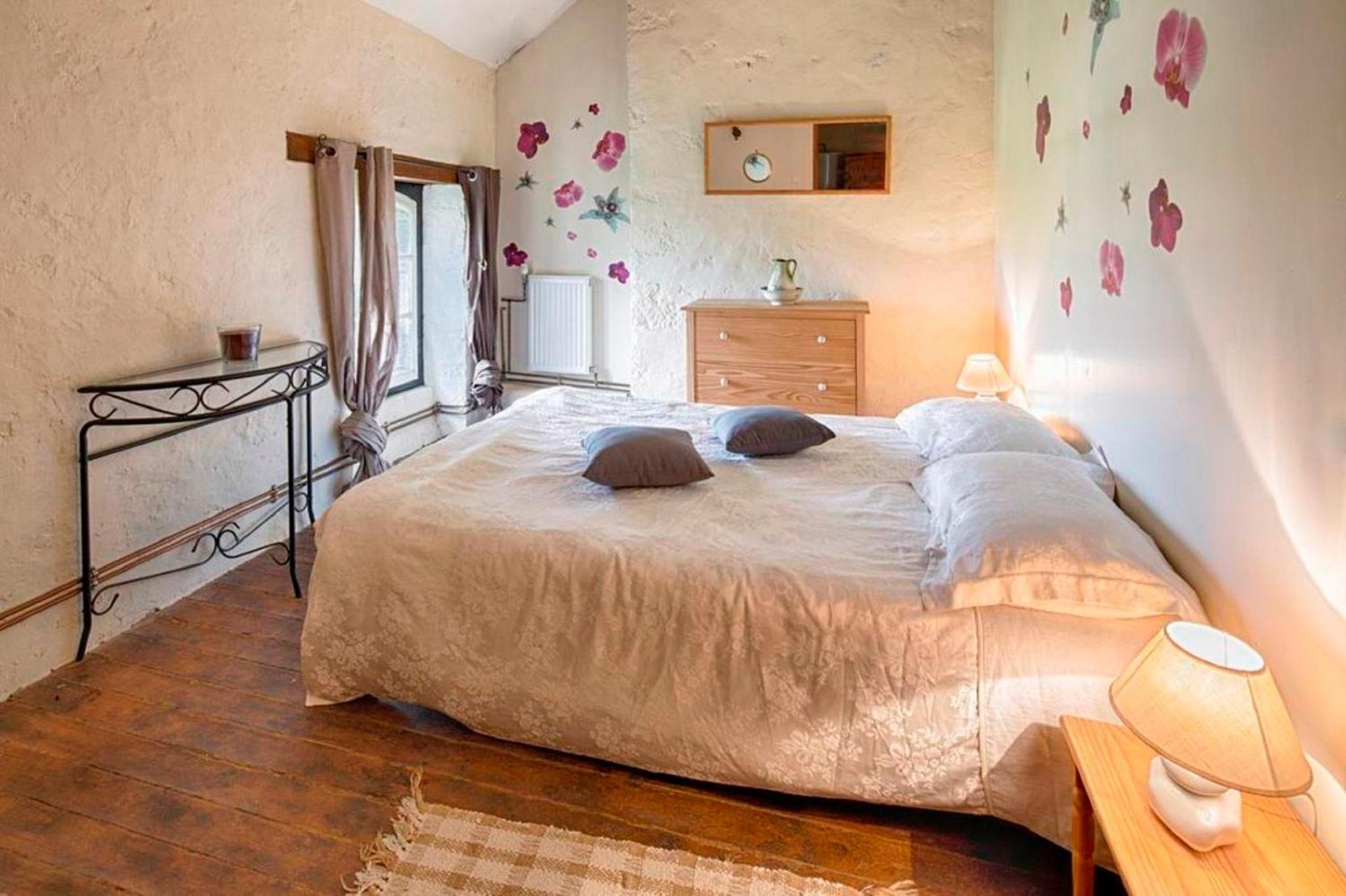 Holiday Home La Brijopa Bazoges-en-Pareds Zimmer foto